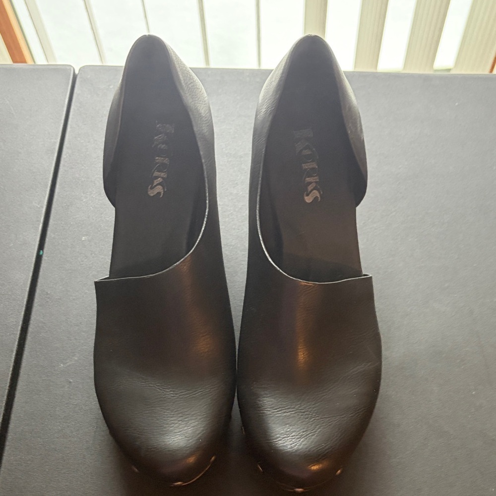 Kork-Ease Women's Black Leather Ankle Booties